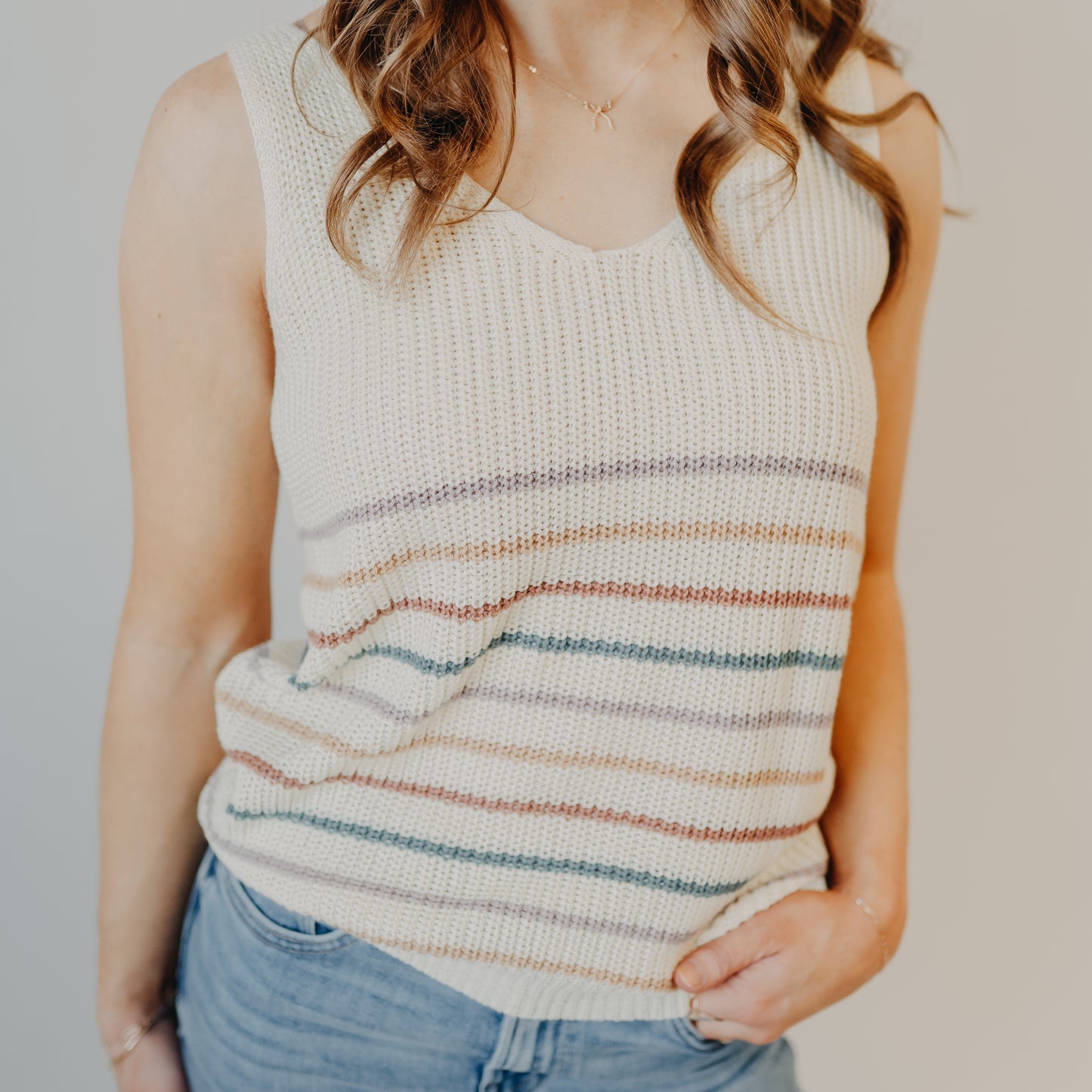 Staccato | V-Neck Sleeveless Sweater | Ivory Lavender