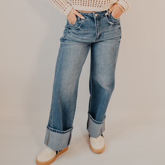 Vervet | Super High Rise Cuffed Baggy Wide | Dark Denim