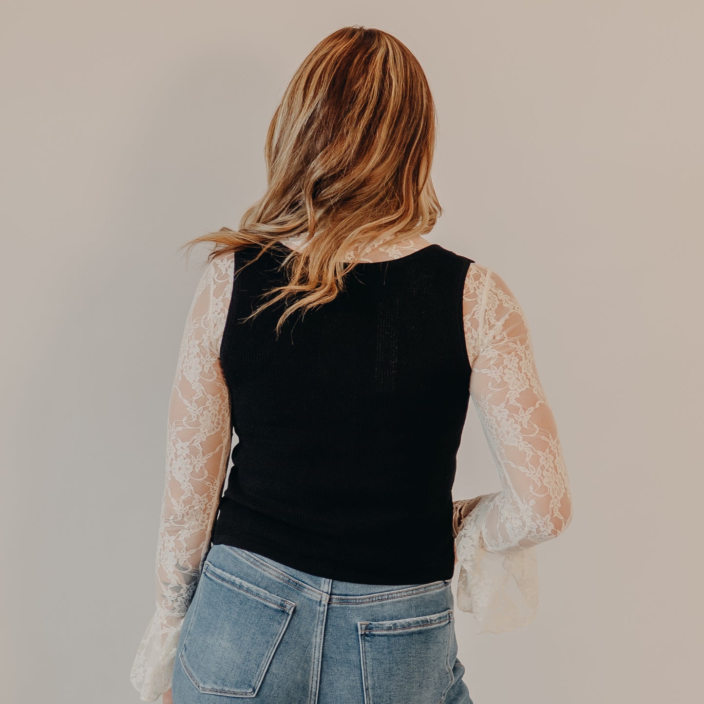 Blu Pepper | Sleeveless Cropped Vest | Black