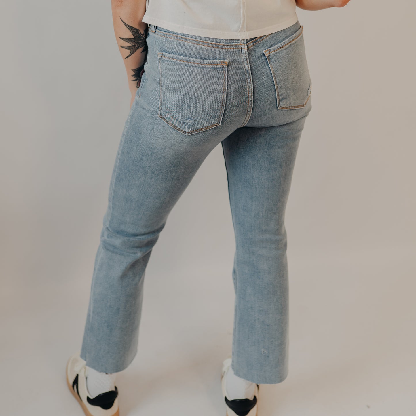 Vervet | High Rise Kick Flare | Waiting