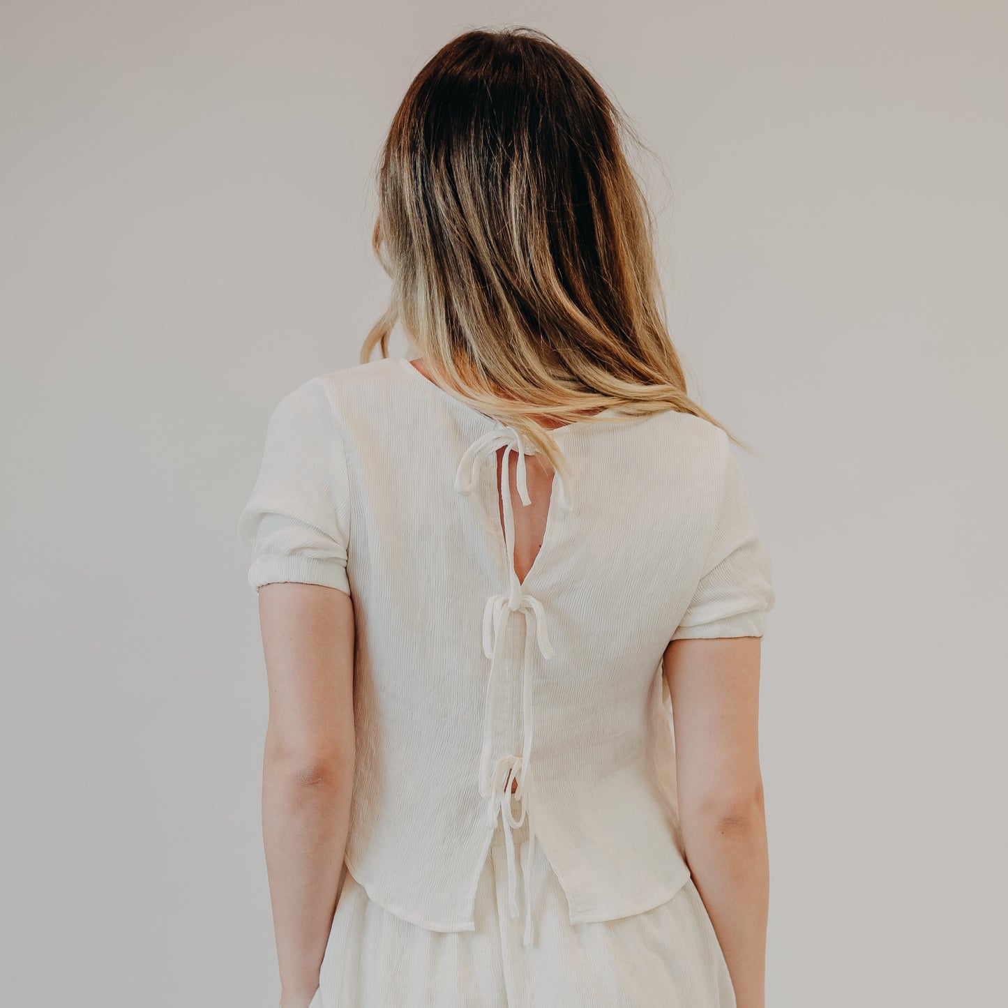 Blu Pepper | Puff Sleeve Back Tie Shirt | Natural