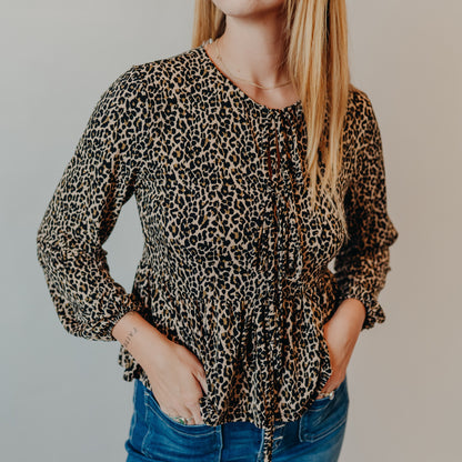 Gilli | Front Tie Leopard Top | Taupe Black