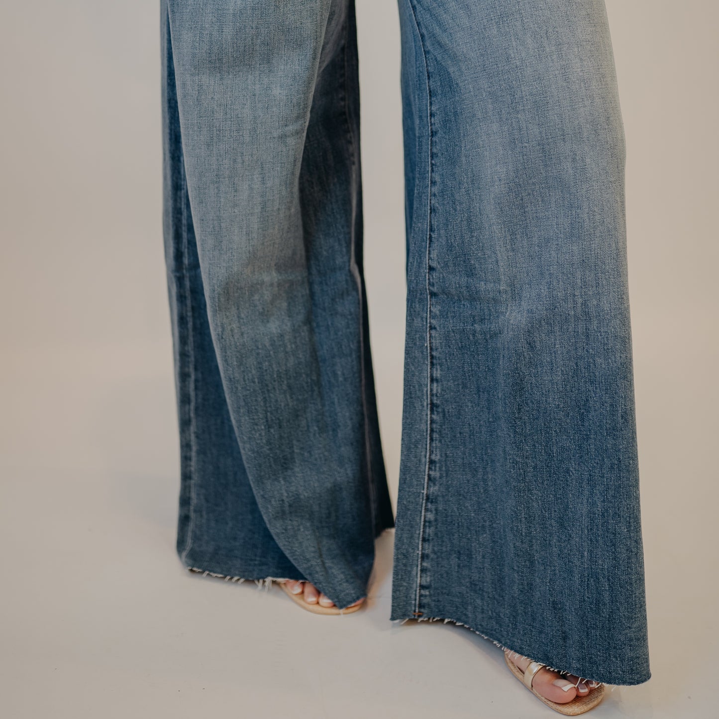 KUT | Blake High Rise Fab Ab Super Wide Leg | Charming