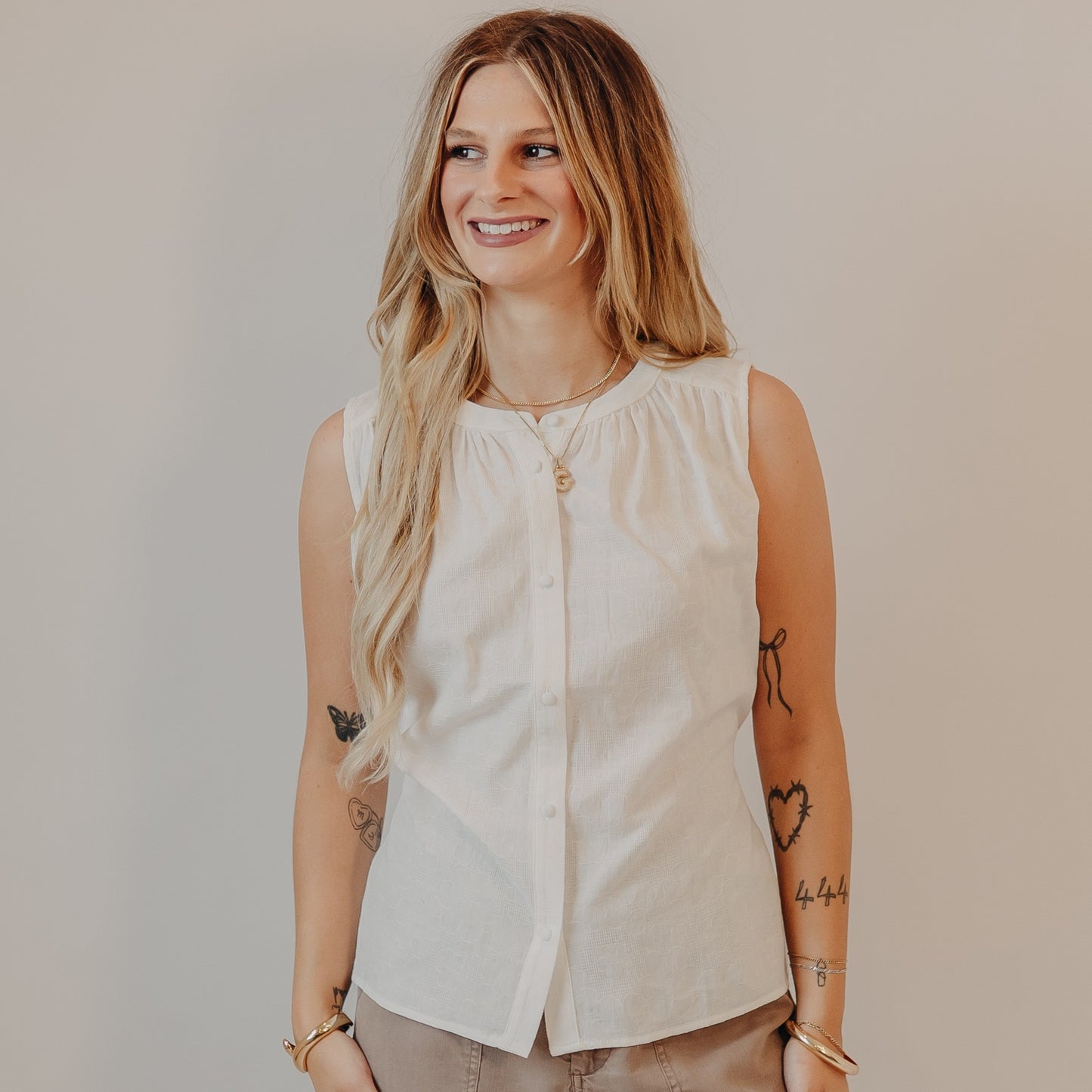 Doe & Rae | Floral Flowy Top | Off White