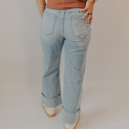 Vervet | Super High Baggy Wide Cuff | Light Denim