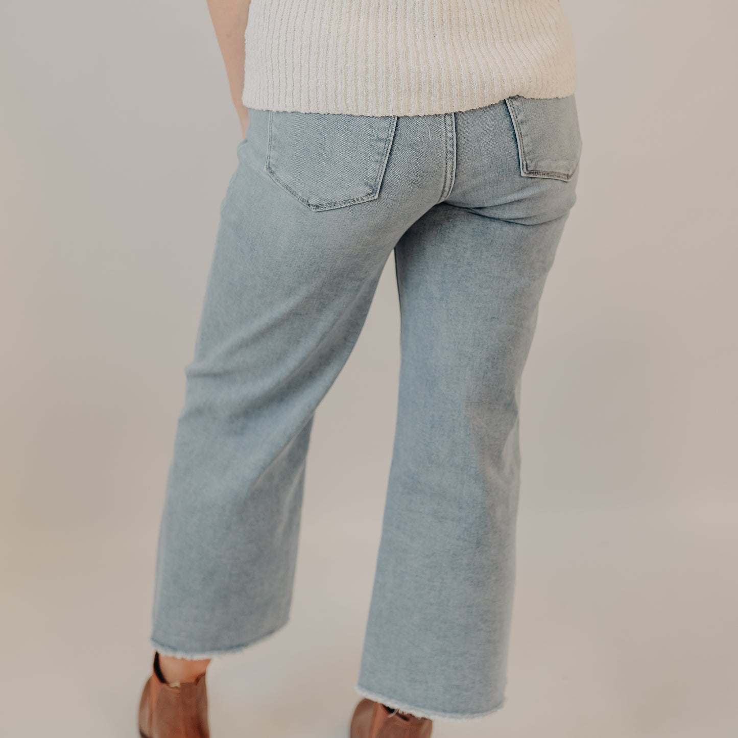 Vervet | High Rise Ankle Wide | Resilient