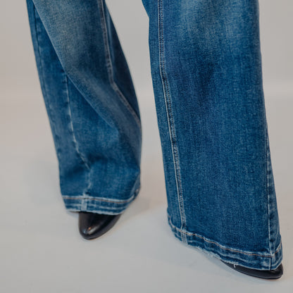 Vervet | High Rise Wide Leg | Outdone