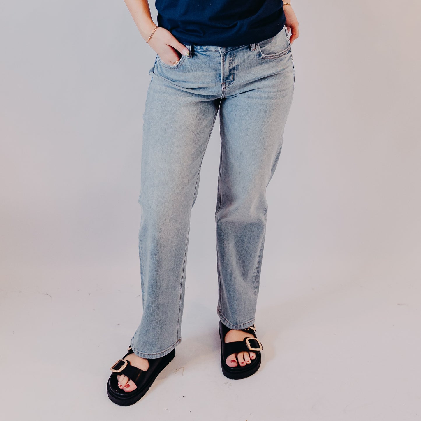 Vervet | Midrise Dad | Deference